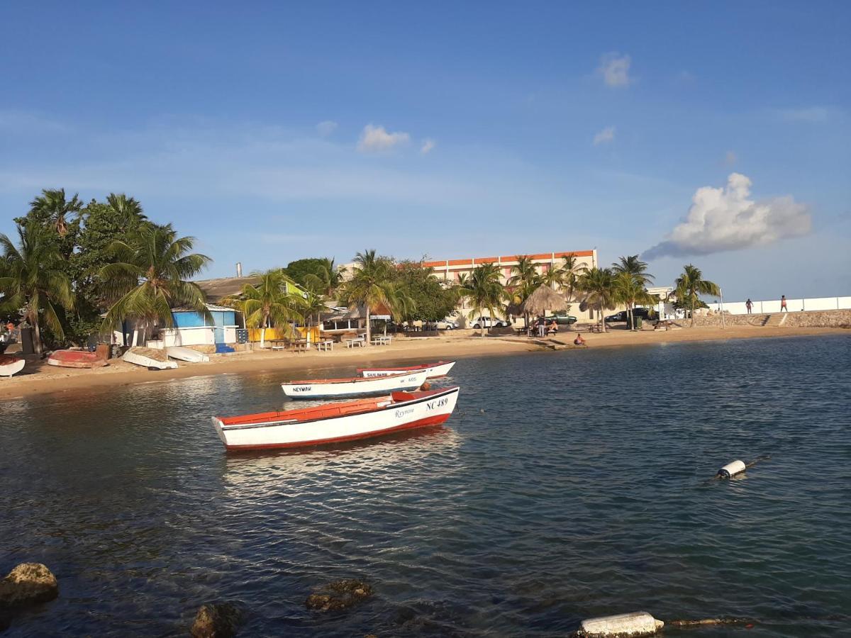 Homely Studio Apartment Curacao Виллемстад Номер фото